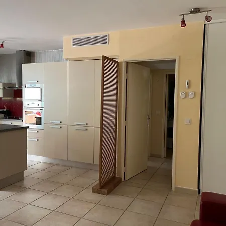 Saint-Raphael, Boulouris, F2 Dans Belle Residence 3 Piscines, Proche Bord De Mer Exterior photo