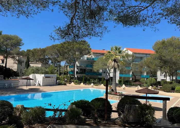 Saint-Raphael, Boulouris, F2 Dans Belle Residence 3 Piscines, Proche Bord De Mer