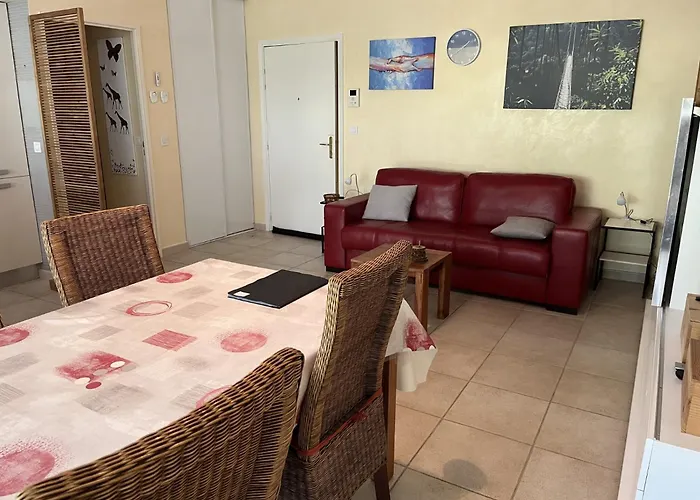 Saint-Raphael, Boulouris, F2 Dans Belle Residence 3 Piscines, Proche Bord De Mer