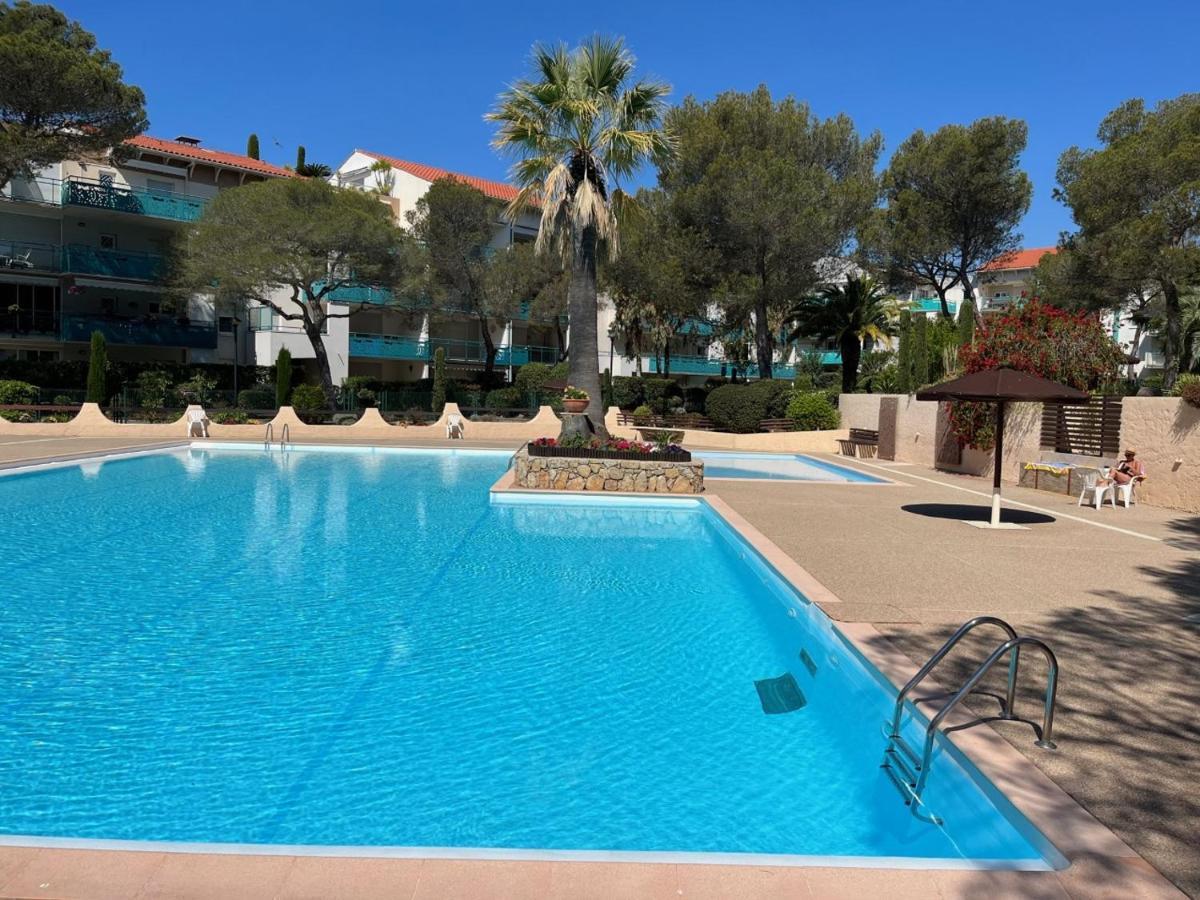 Apartment Saint-raphael, Boulouris, F2 Dans Belle 3 Piscines, Proche Bord De Saint-Raphael (Var)