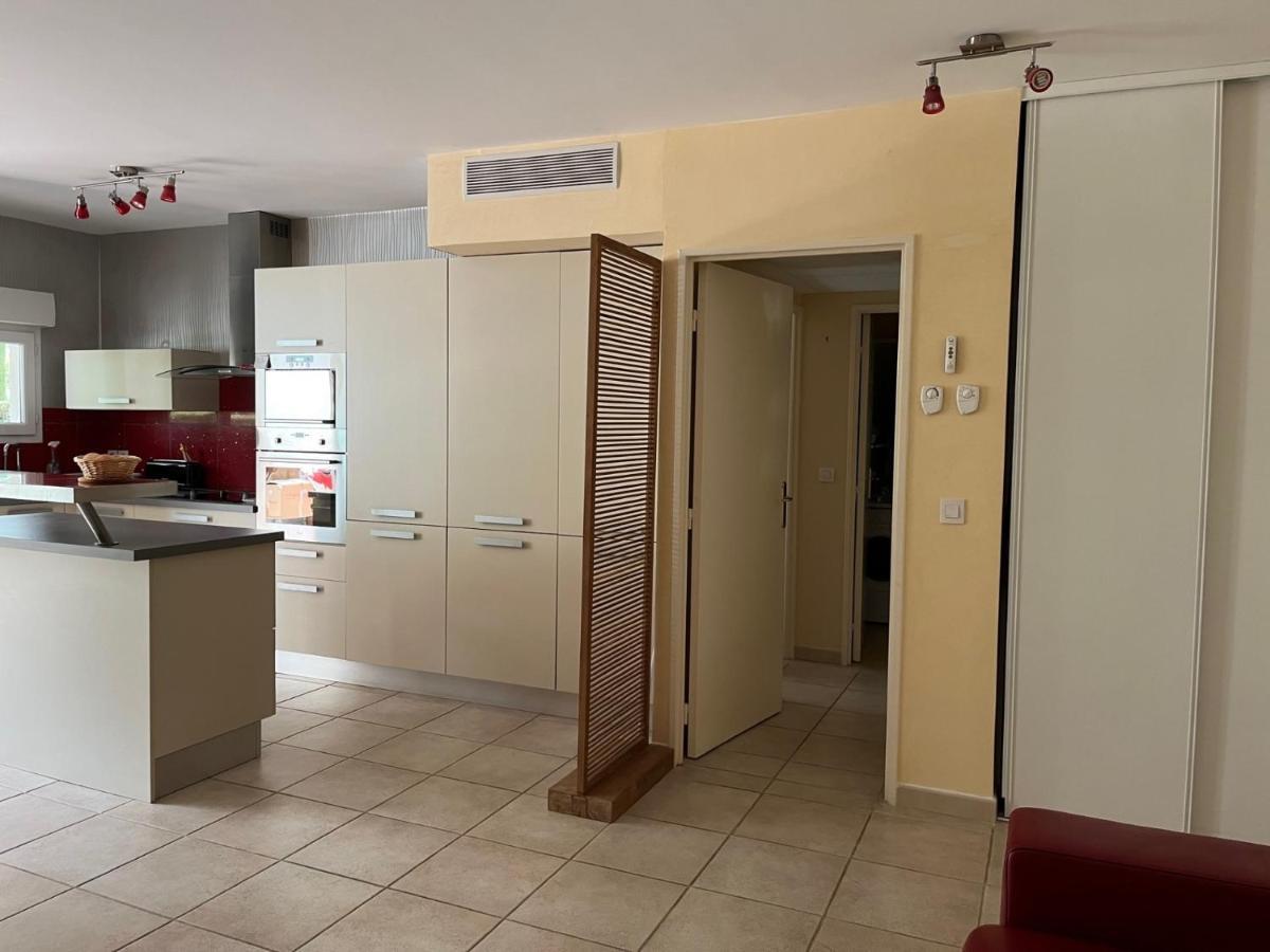 Saint-raphael, Boulouris, F2 Dans Belle 3 Piscines, Proche Bord De